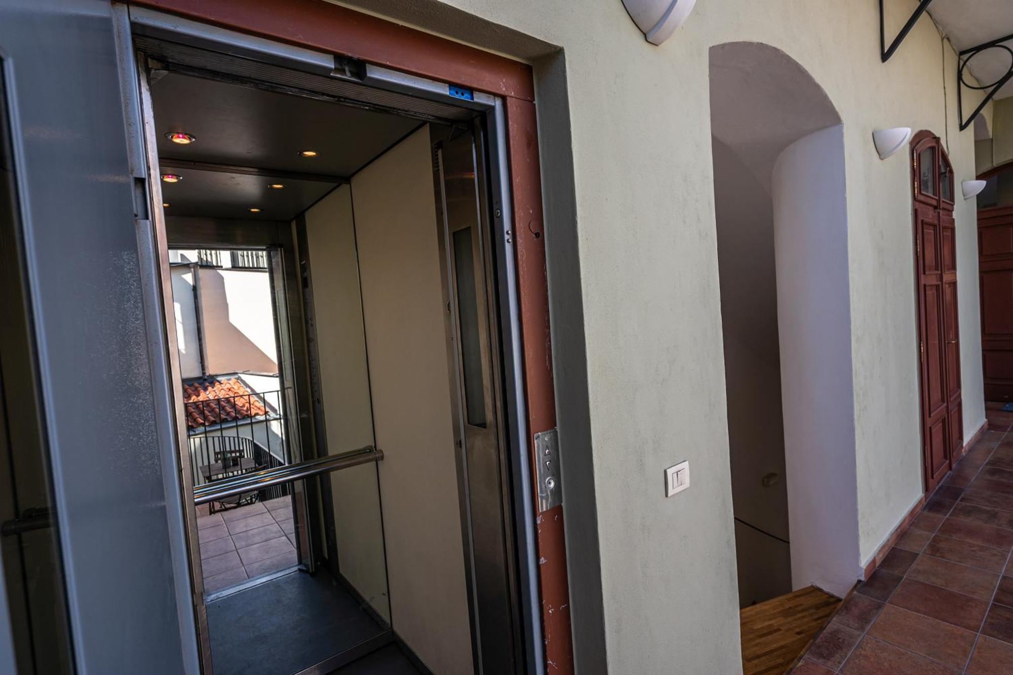 Charles Apartments In Old Town Prague Exterior photo