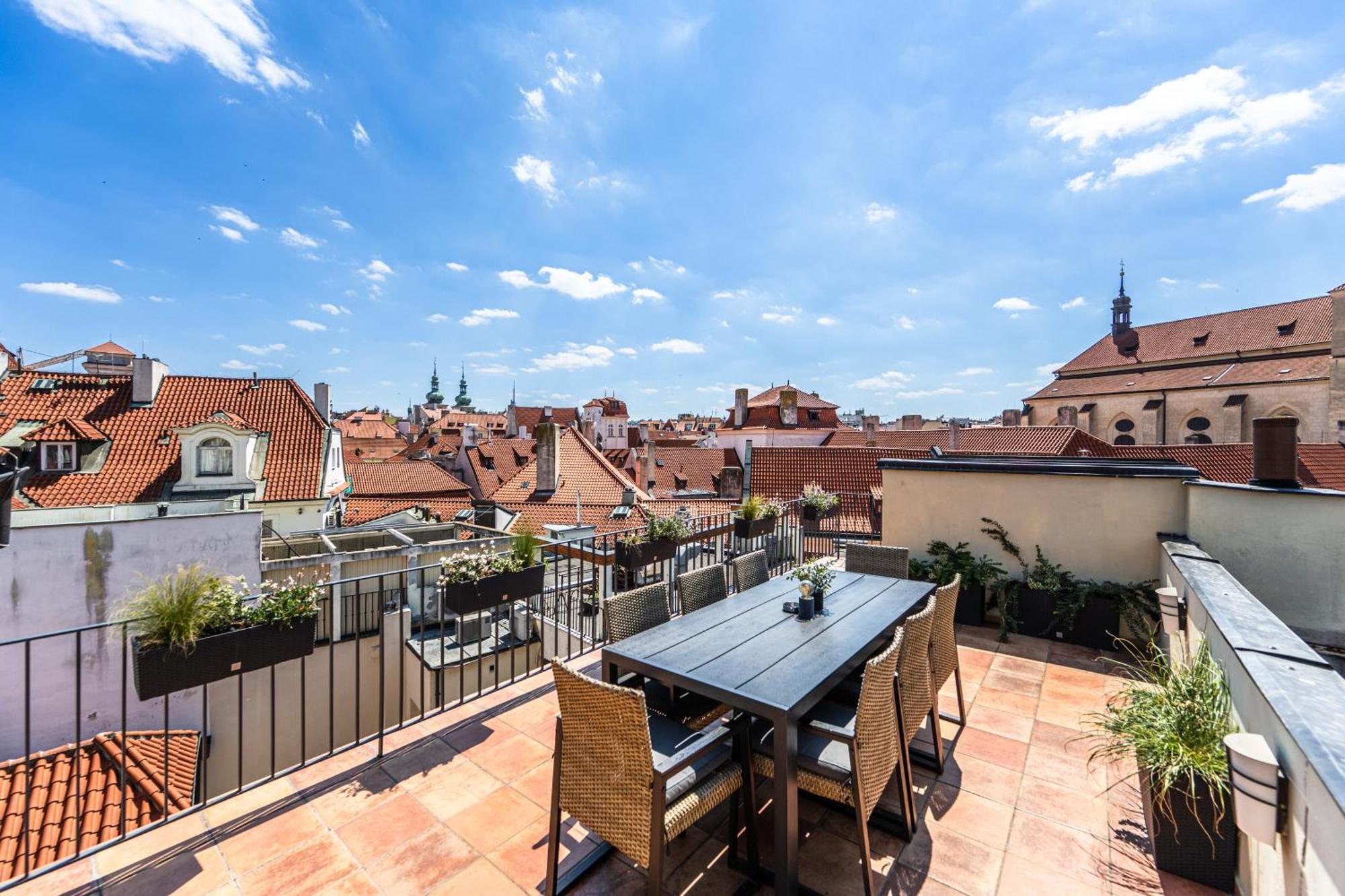 Charles Apartments In Old Town Prague Room photo