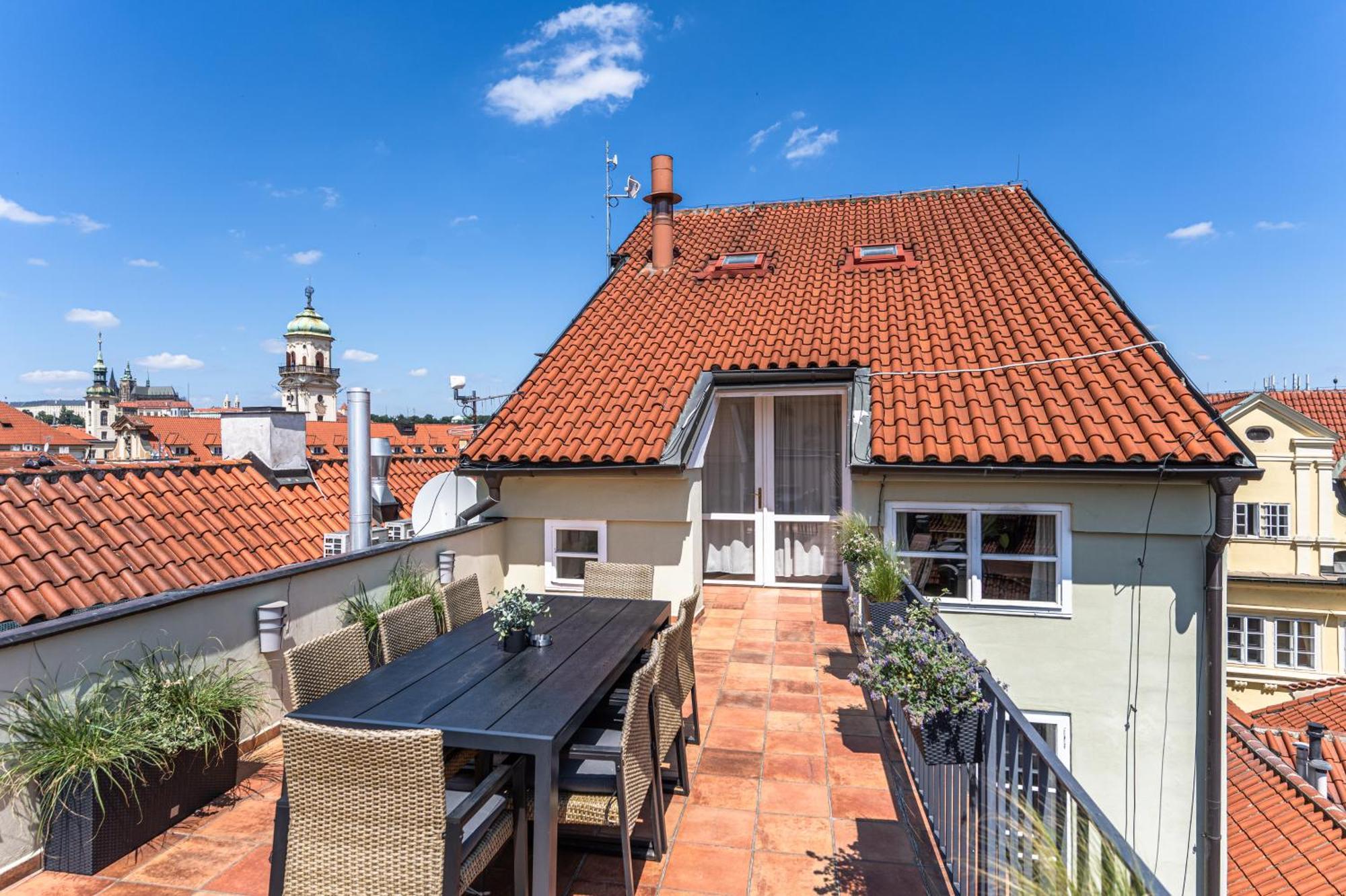 Charles Apartments In Old Town Prague Room photo